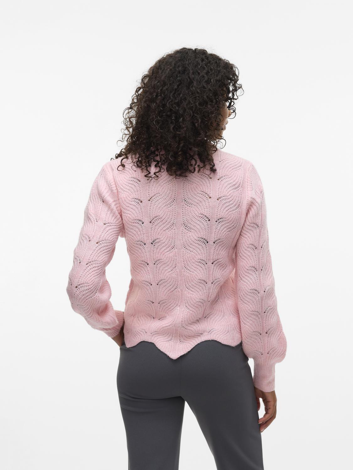model_shot-back